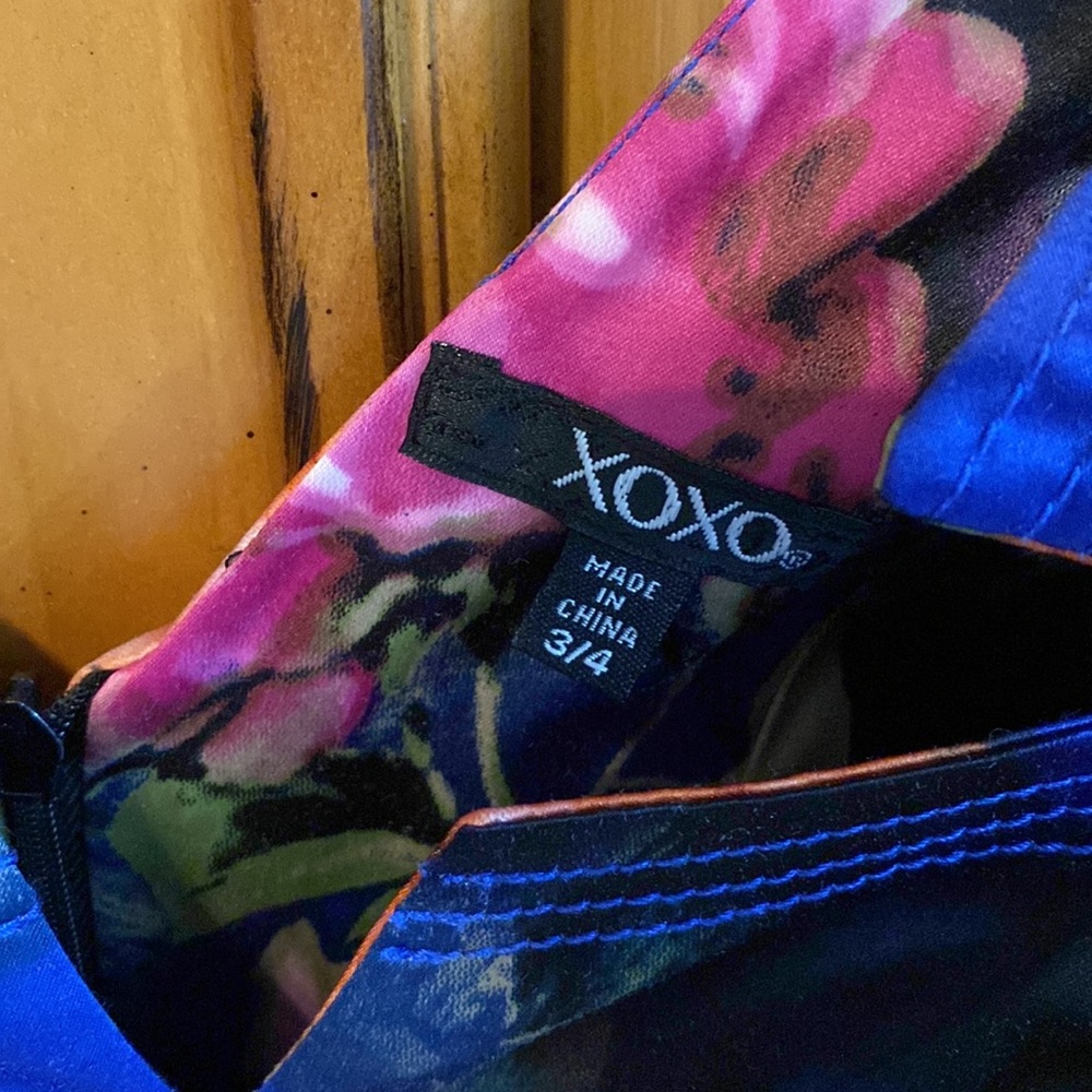 Xoxo - Picture 3 of 3